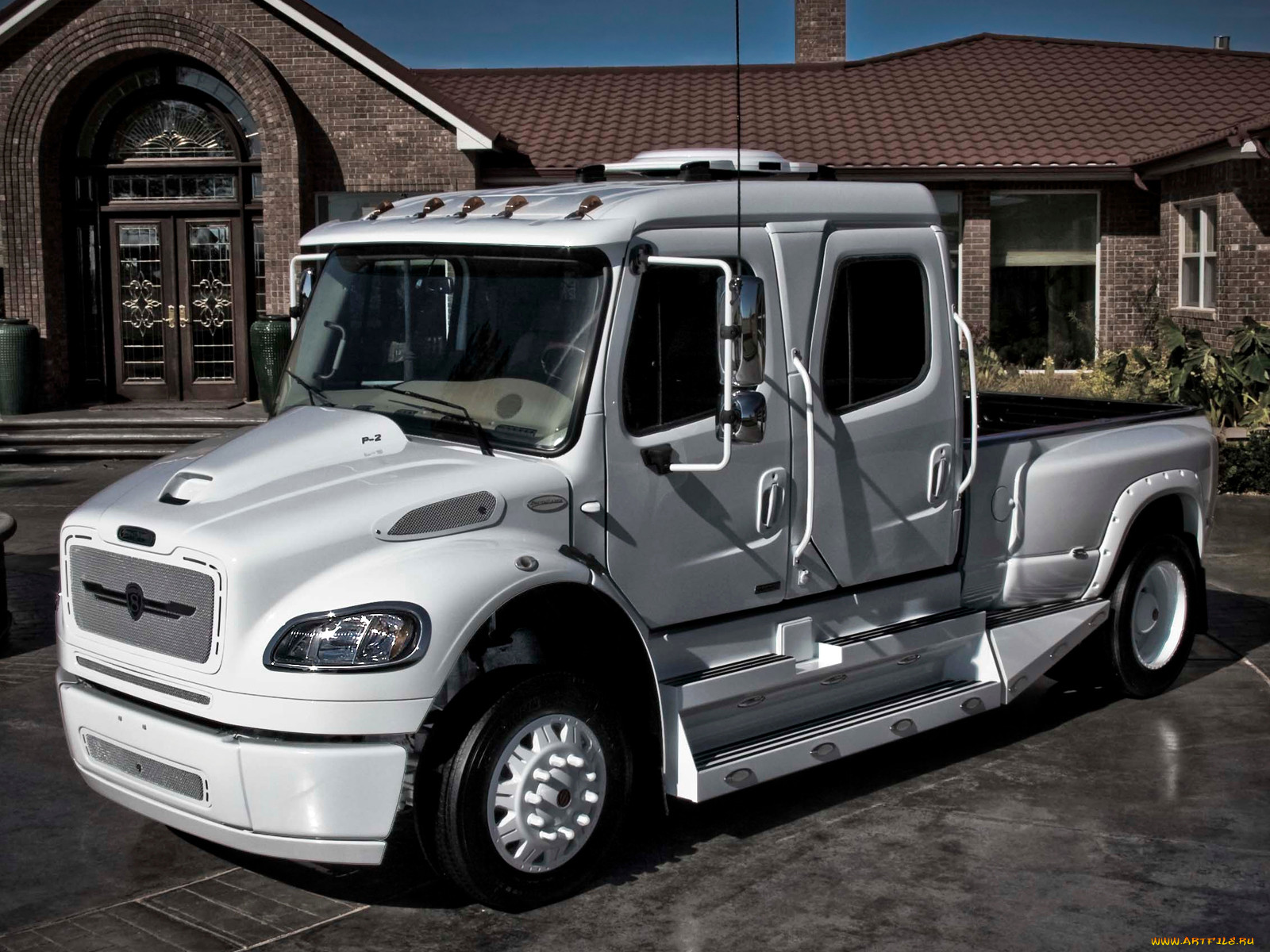 , freightliner, business